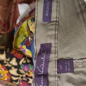 Gloria Vanderbuilt Amanda Pants. 14 Petite. Tanish/Green.  No rips, stains,